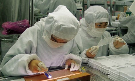 Foxconn_Workers